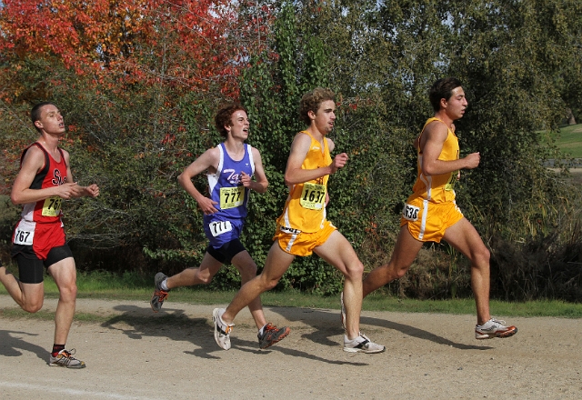 2009 CIF XC Boys D4-048.JPG - 2009 California CIF Cross Country Championships, Woodward Park, Fresno, California